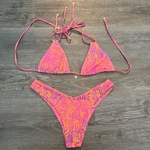 brand new never worn kulani kini